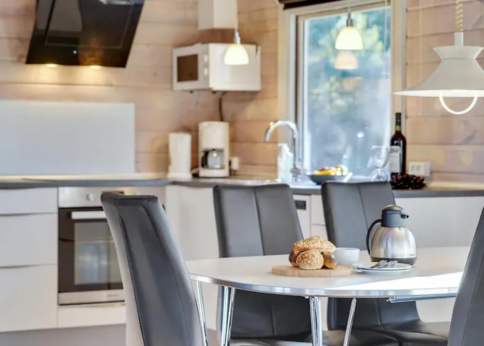 Casa vacanze Tine - 2-3km From The Sea By Interhome